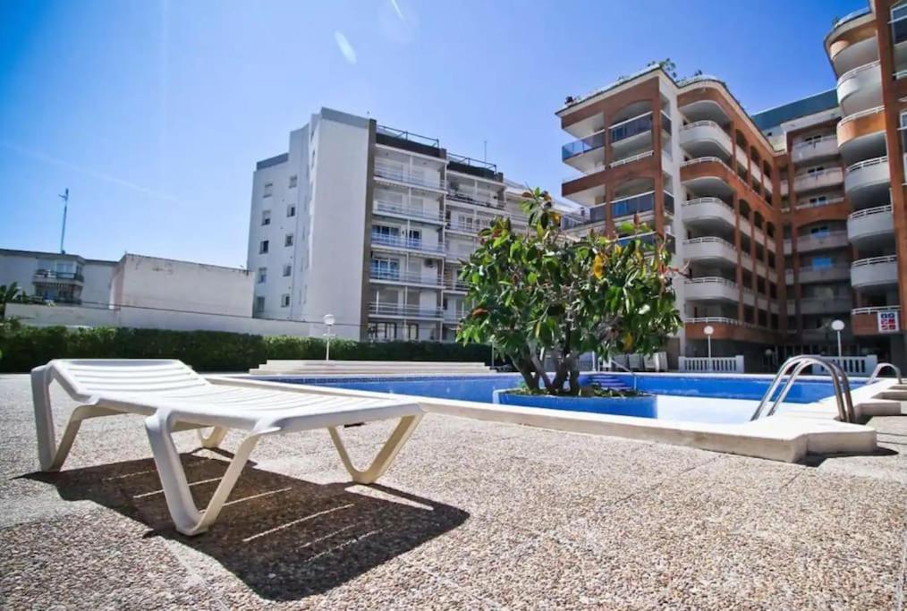 White Beach 100M Playa, Wifi, Pool 6Pax Salou Zewnętrze zdjęcie