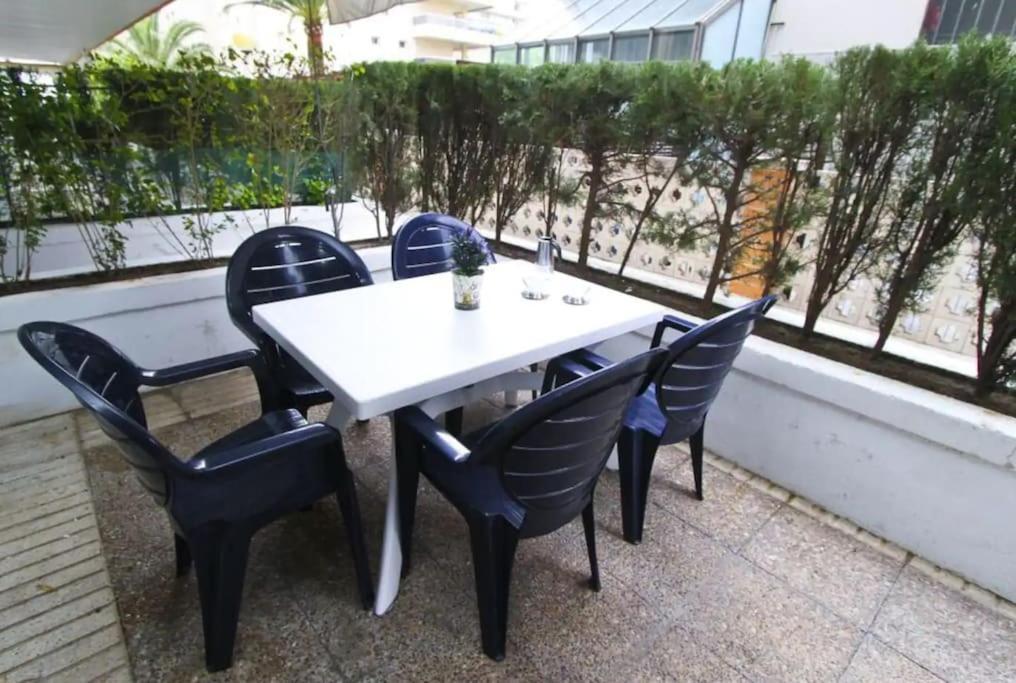 White Beach 100M Playa, Wifi, Pool 6Pax Salou Zewnętrze zdjęcie